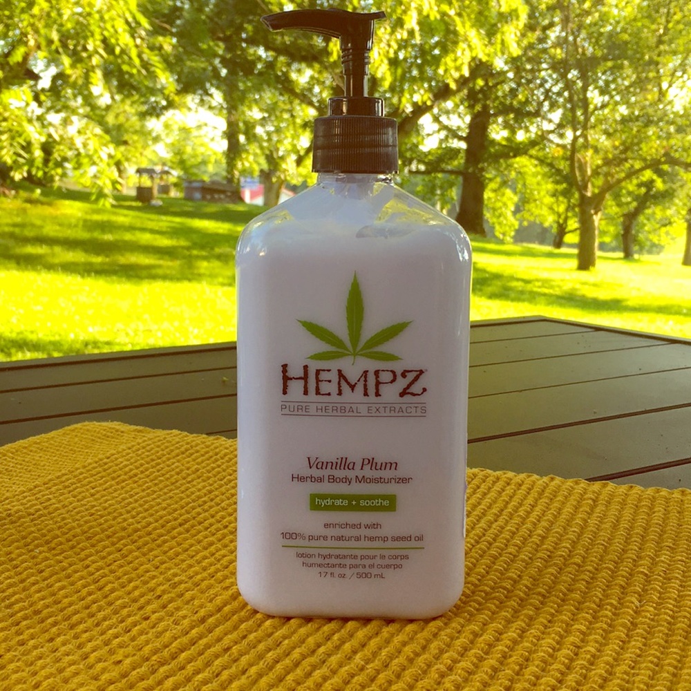 Hempz Vanilla Plum 17 oz
